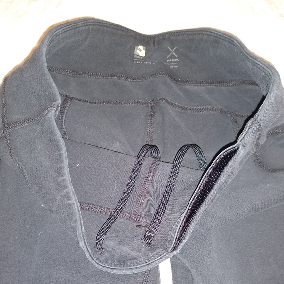 Workout Capris BOGO - Picture 2 of 3